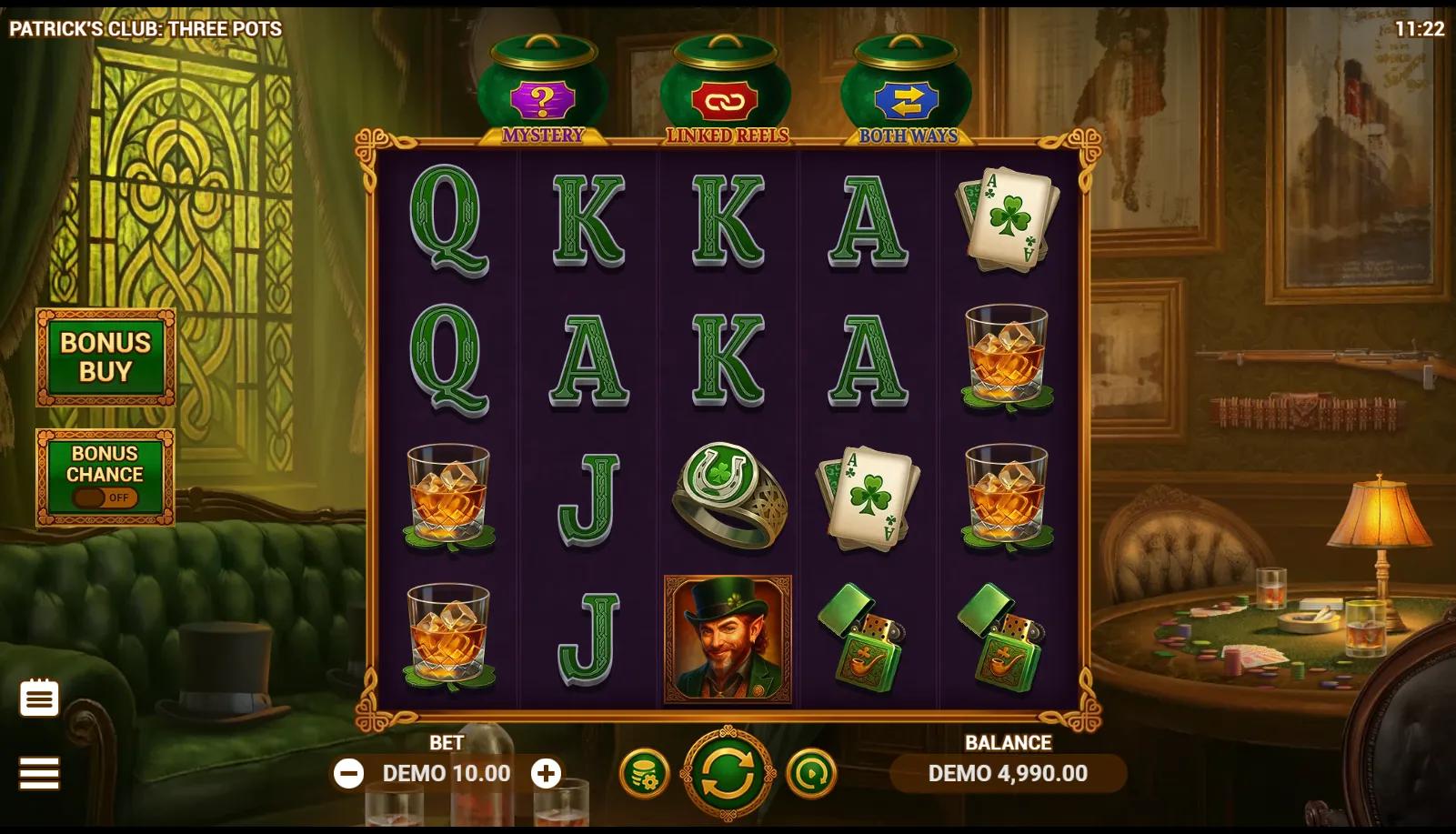 Irish slot Patrick's Club: Three Pots from Evoplay during gameplay