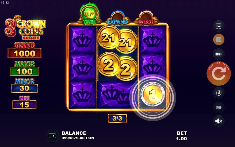 3 Crown Coins Deluxe gameplay screenshot