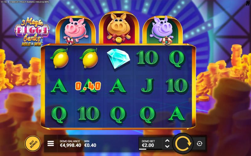 3 Magic Piggy Banks: Hold & Win gameplay screenshot