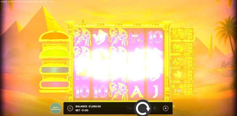 5 Pyramids of Gold: Hold & Win gameplay screenshot