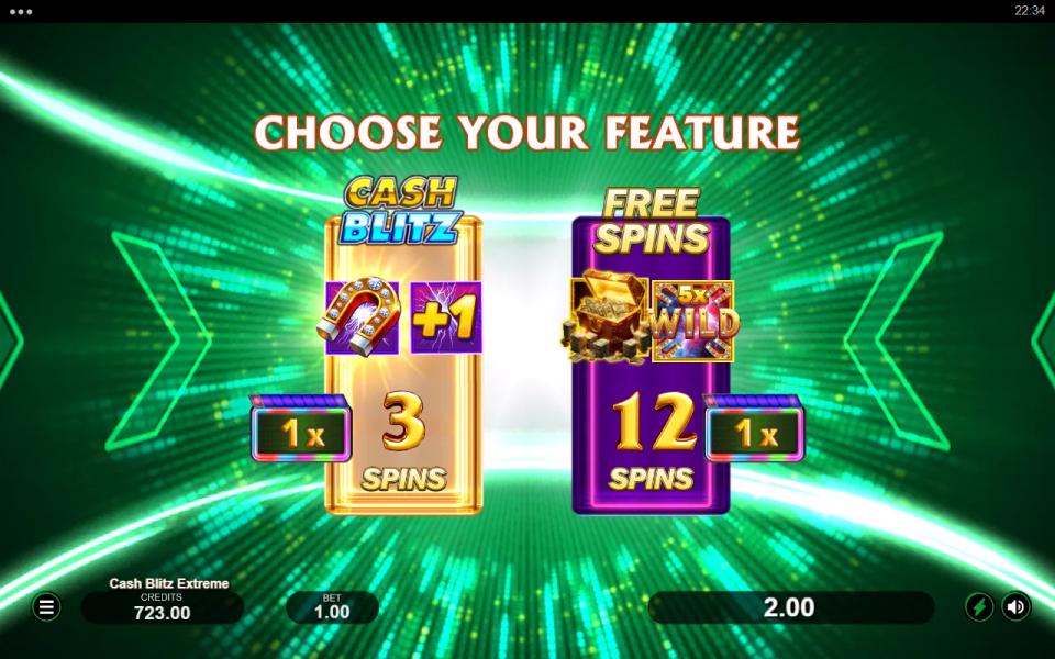 Cash Blitz Extreme Choose Your Feature screen offering 3 Cash Blitz spins or 12 free spins, both at a 1x multiplier