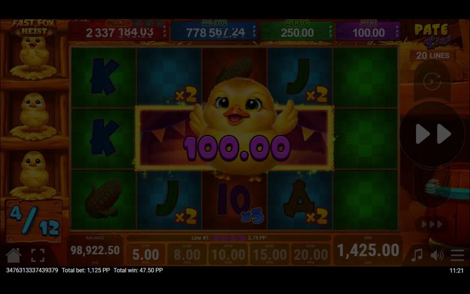 A purple MINI jackpot duckling shown large in front of the dimmed Fast Fox Heist bonus board during free spin 4