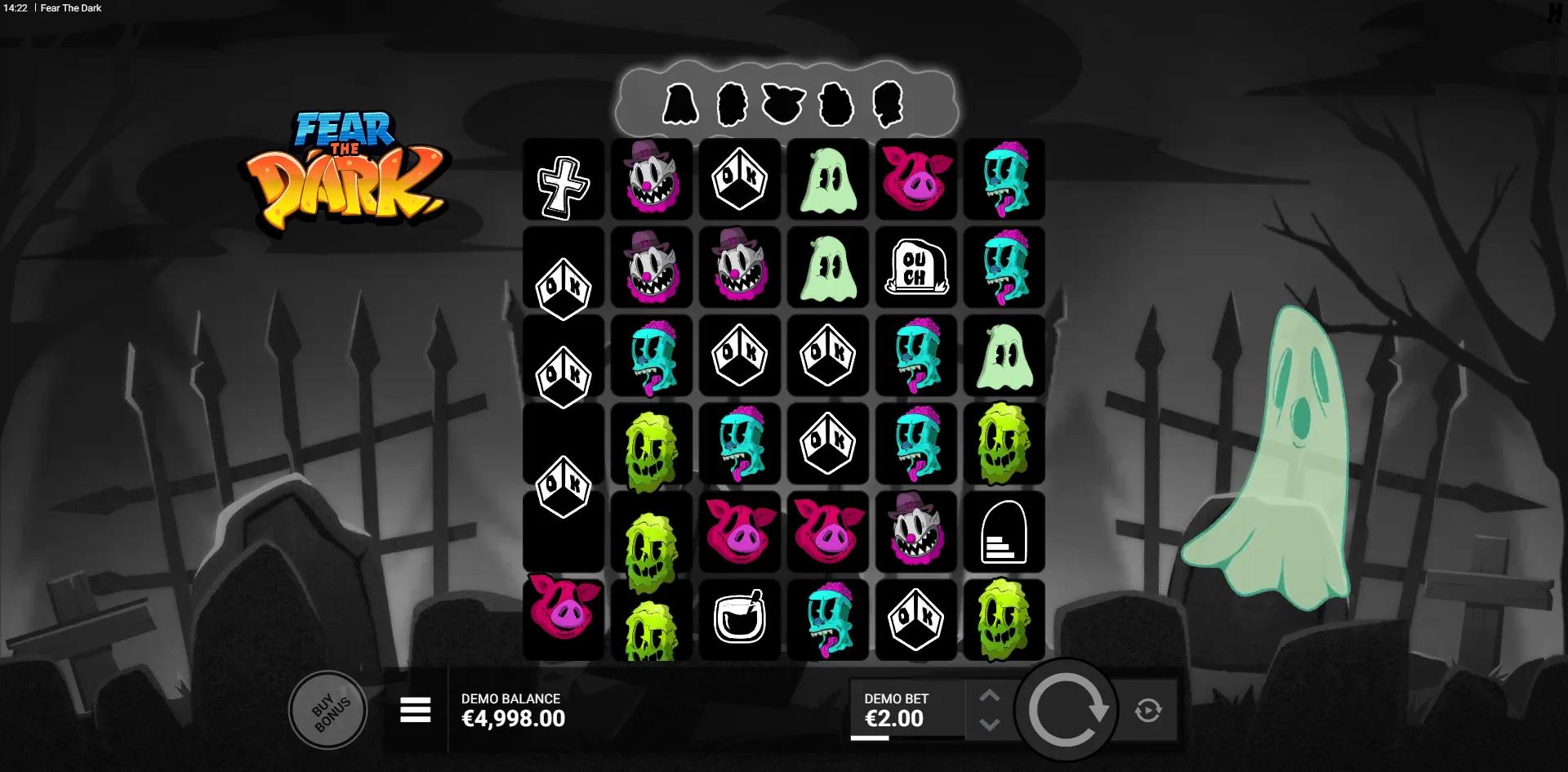 Fear The Dark slot gameplay screenshot