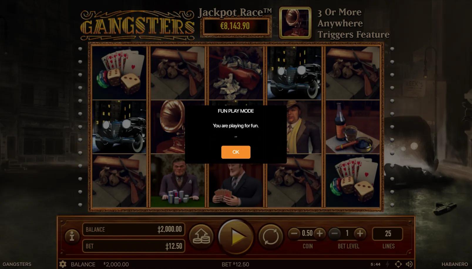 Gangsters slot gameplay showing 5x3 grid with mafia boss, hitman, tommy gun and whiskey symbols on 1920s NYC alley backdrop