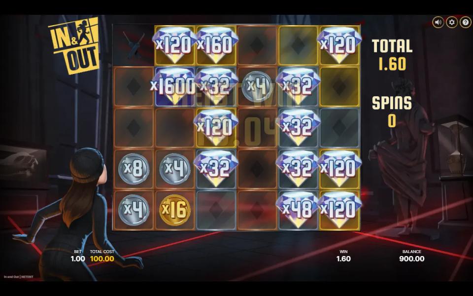 In and Out Heist Mode at the end of the 100x Free Spins, a Diamond at x1600 and gold coins at x120 and x160 after the multipliers