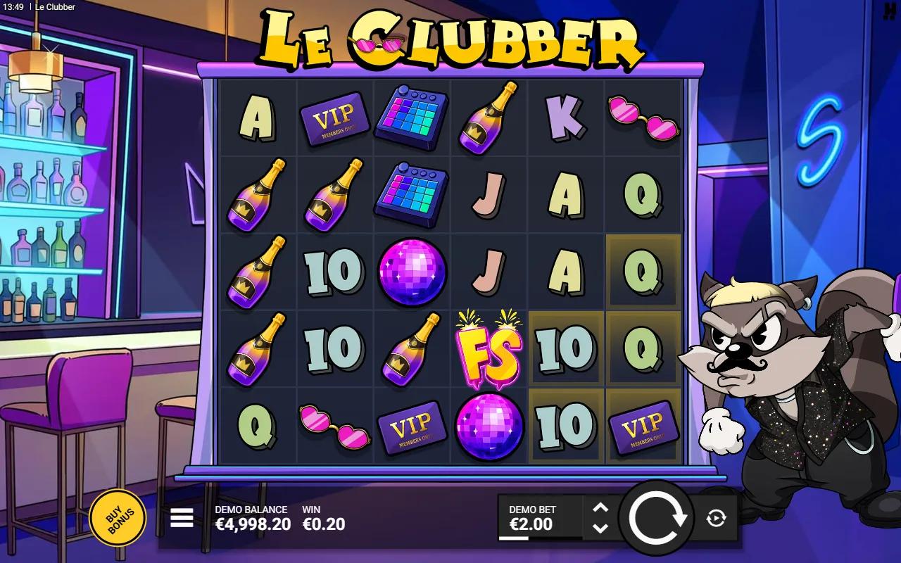 Le Clubber slot 6x5 cluster grid with an FS scatter and gold Marked Squares behind the champagne and disco ball symbols