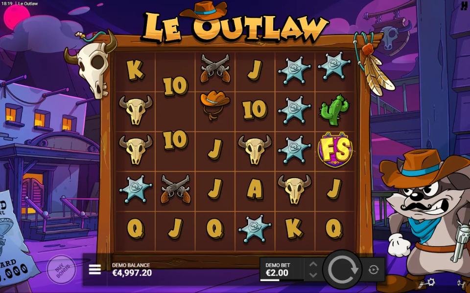 Le Outlaw 6x5 grid of cowboy hats, cow skulls, pistols and card royals with a single FS badge on the rightmost reel and no bonus triggered