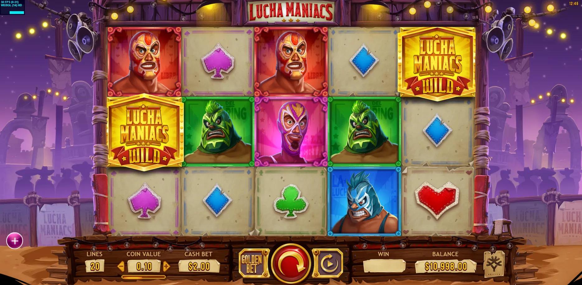 Lucha Maniacs slot gameplay screenshot