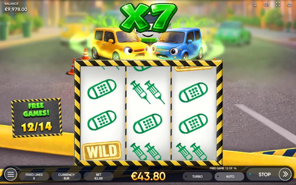 Lucky Stamps Medic Games free spins at an x7 multiplier, counter showing 12 of 14 free games, syringes and bandages on the reels