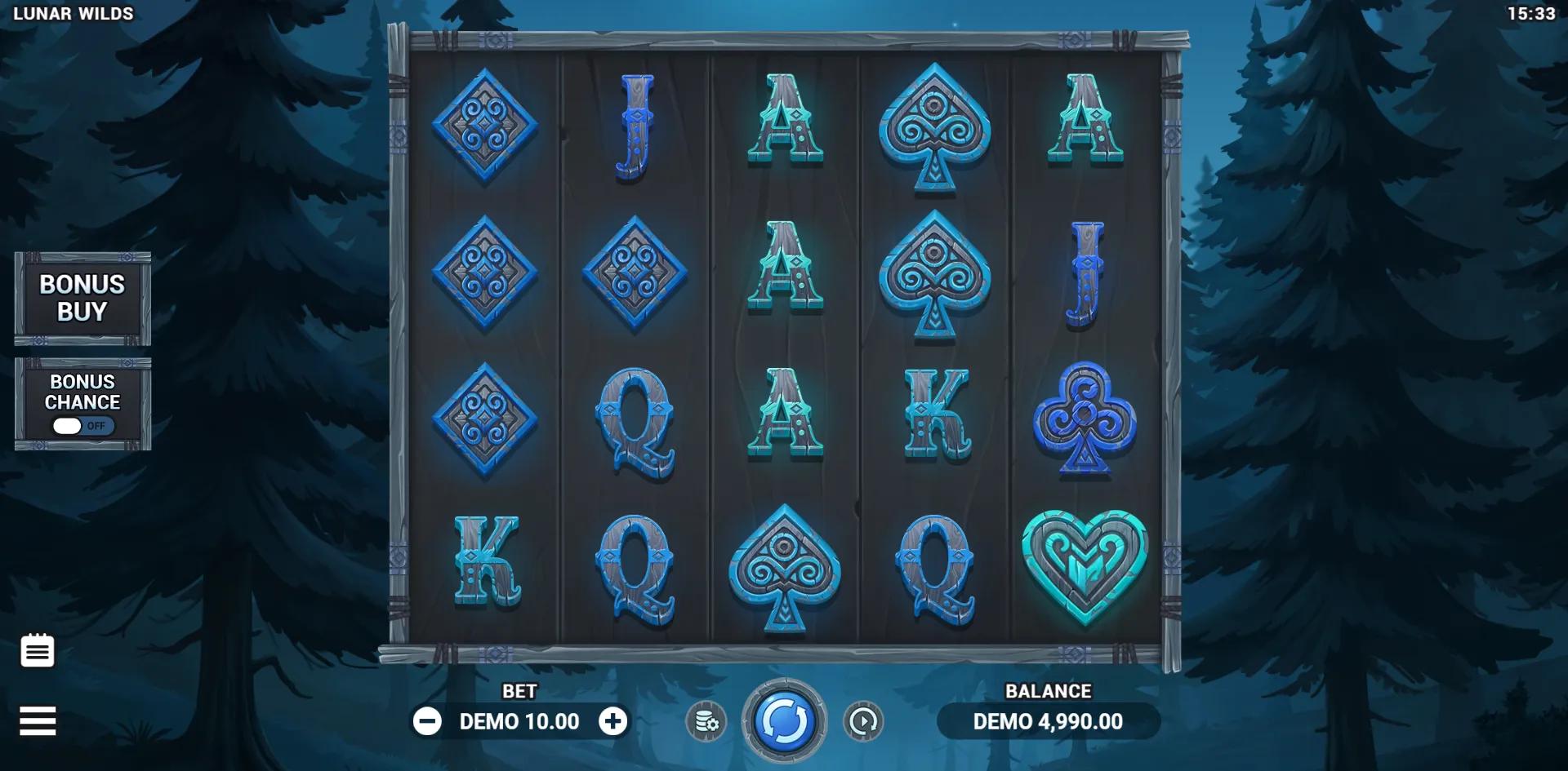 Lunar Wilds slot gameplay screenshot