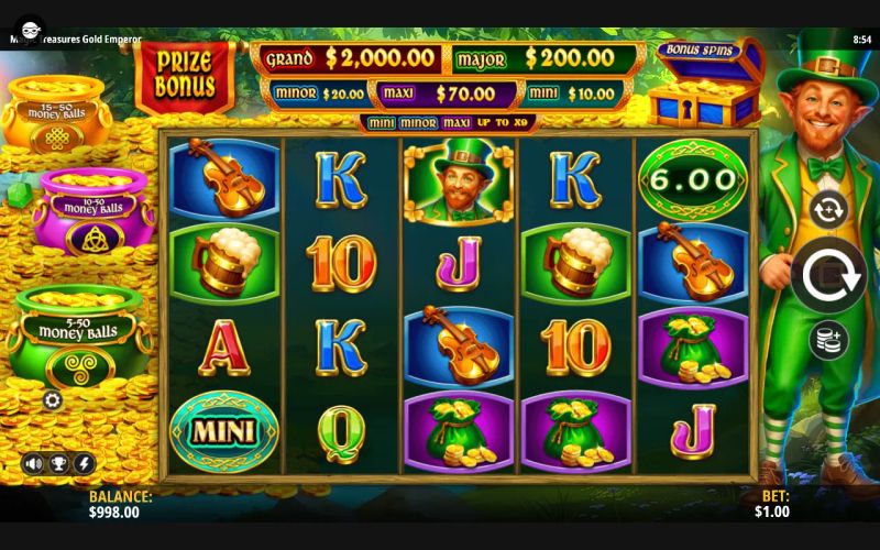 Magic Treasures Gold Enchanted Shamrock gameplay screenshot