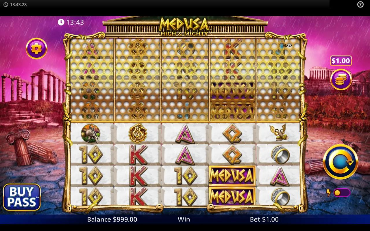 Medusa High and Mighty slot showing 5x3 grid with locked upper row and 2-tall Medusa Wild symbol