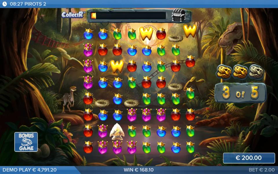 Pirots 2 bonus round on the expanded 8x8 grid with every amber symbol wearing a gold crown at maximum payout level.