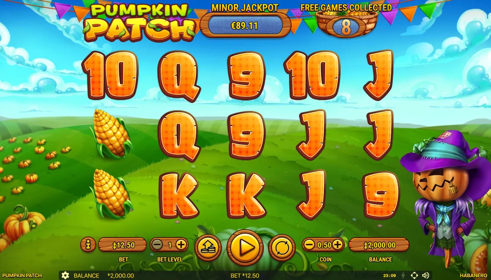 Pumpkin Patch slot gameplay showing 5x3 grid with scarecrow, jack-o-lantern pumpkins, bees, squirrels on haunting Halloween night backdrop