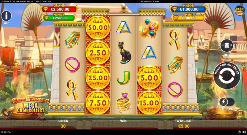 Queen of the Pyramids: Mega Cash Collect gameplay screenshot