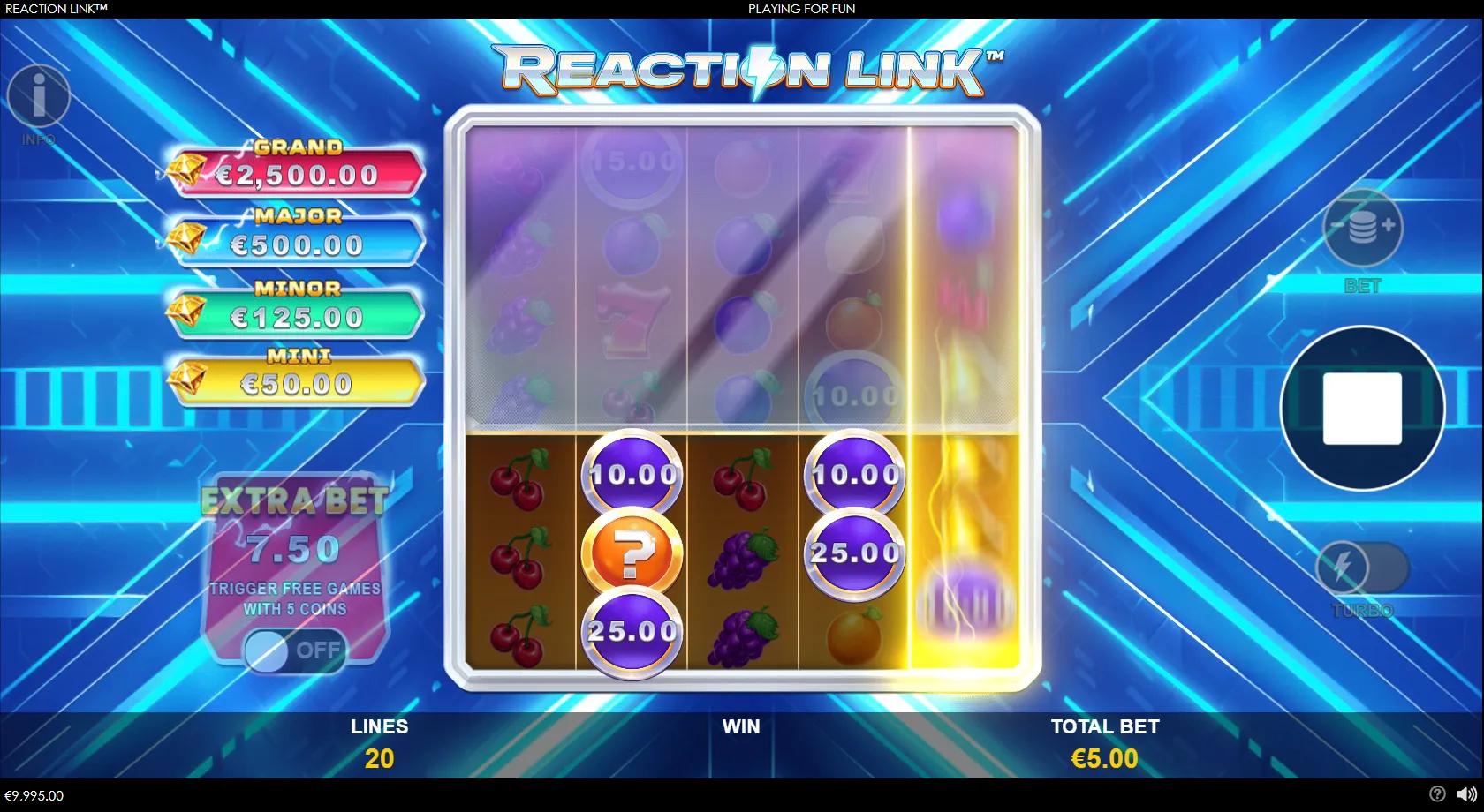 Reaction Link slot gameplay showing an electric expanding-reel grid with fruit-machine symbols, purple cash coins, mystery coins and green unlock arrows, four gem jackpots at the side
