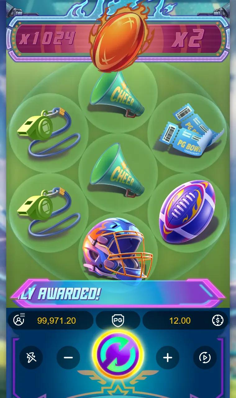 Seven-position grid showing whistles, megaphones, tickets, a ball and a helmet with the multiplier strip unlit
